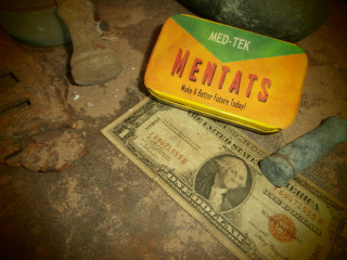 Metal container money knife fake - fake free wallpaper