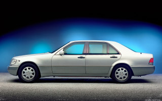 White car dark room blue - a blue wall free wallpaper