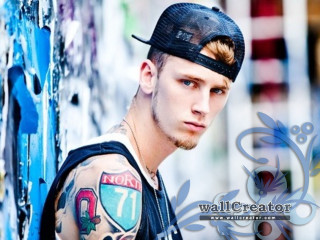 Man hat tattoos wall graffiti - graffiti free wallpaper