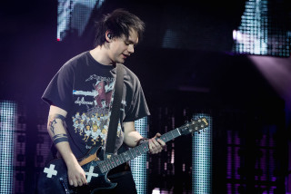 Man guitar stage microphone performance - stage free wallpaper