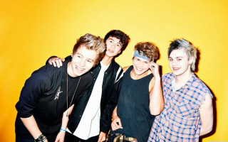 Young men yellow wall camera - young free wallpaper