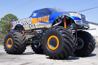 Monster truck huge tires parking - donald roller wilson free wallpaper