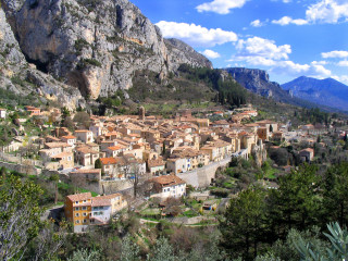 Village nestled mountains background blue - a village free wallpaper