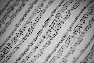 Music sheet black white photo 2 - cinematic composition free wallpaper