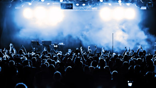 Crowd stage lights microphone performance - a stage free wallpaper