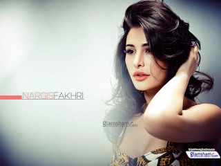 Woman long hair posing picture 7 - a picture free wallpaper for desktop