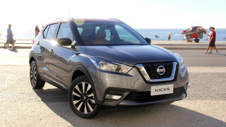 Silver nissan kicks ocean beach - excessivism free wallpaper