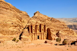 Desert rock formation building mountain - the desert free wallpaper