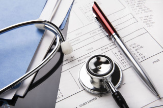 Medical desk stethoscope pen record - dr. atl free wallpaper