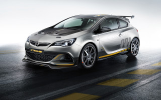 Silver car yellow stripe black - a silver car free wallpaper