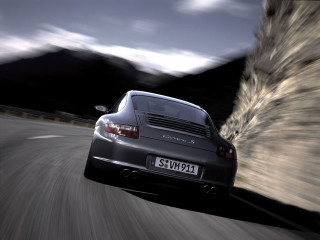 Car driving road mountains cloudy - motion blur free wallpaper for desktop