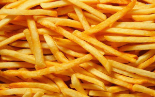 French fries table plate food 2 - a plate of food free wallpaper