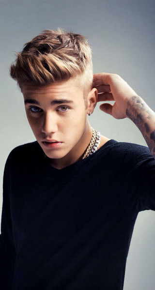 Man tattoo black shirt holding - handsome free wallpaper