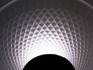 Large white object black circle - diffuse free wallpaper