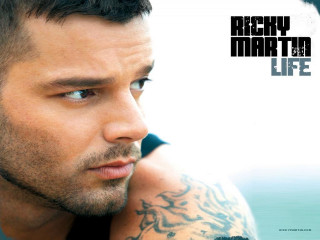 Man tattoo blue shirt looking - a blue shirt free wallpaper