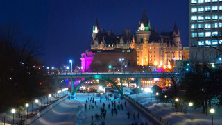 City night skating ice rink - eric deschamps free wallpaper