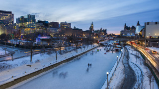 City skyline river snow people - winning free wallpaper for desktop