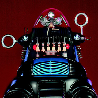 Robot keys clock head back - free sci-fi wallpaper