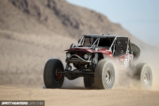 Red four wheeler desert sunny - tire free wallpaper