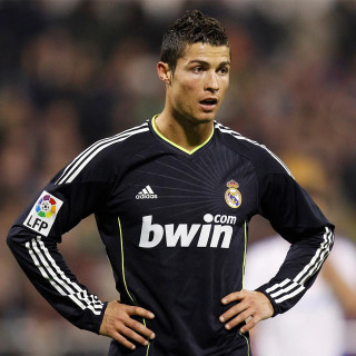 Man soccer field hands on - free sports wallpaper