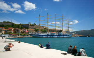 People pier ship water town - panoramic free wallpaper