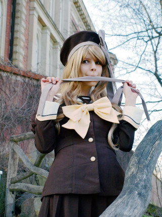 Woman brown dress knife mouth - free autumn wallpaper