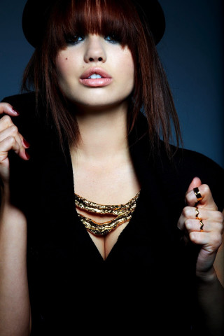 Woman hat necklace cigarette pose - her neck free wallpaper