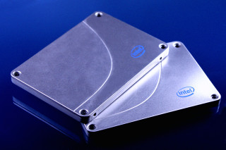 Metal object blue background circle - free technology wallpaper