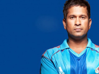 Man blue shirt posing arms 3 - color scheme free wallpaper