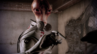 Creepy alien gas mask wrench - a gas mask free wallpaper