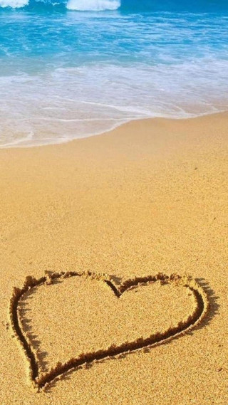 Heart sand beach waves water - the sand free wallpaper
