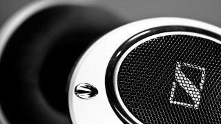 Close up speaker black white - new objectivity free wallpaper