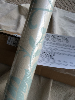 Roll of paper bed box - a bed free wallpaper