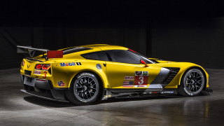 Yellow sports car garage photorealism - side profile free wallpaper