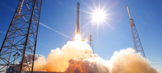 Rocket launch sunlight clouds sky - a rocket free wallpaper