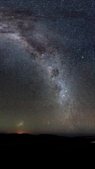 Night sky stars clouds people - the side of the road free wallpaper