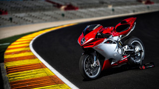 Red motorcycle race track yellow 2 - a red helmet free wallpaper