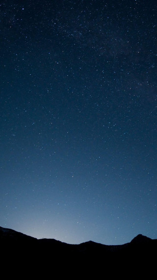 Night sky stars mountain range 6 - amir zand free wallpaper