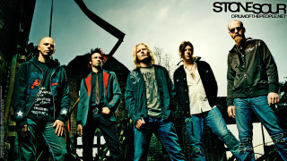 Men bridge sky background sign - post grunge free wallpaper