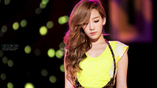 Woman long hair yellow top 4 - a stage free wallpaper