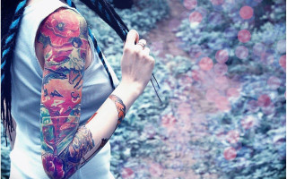 Woman tattoo cellphone flower background 2 - tattoo free wallpaper