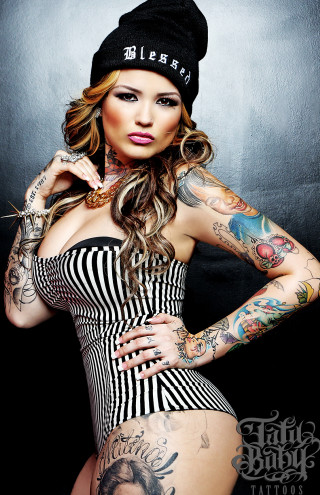 Woman tattoos hat posing hands - araceli gilbert free wallpaper