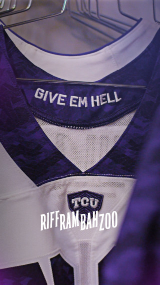 Shirt closeup tag hanger clothing - derek hill free wallpaper