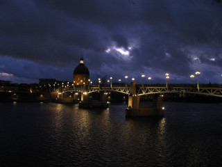 Bridge water night lights building 9 - brassaï free wallpaper