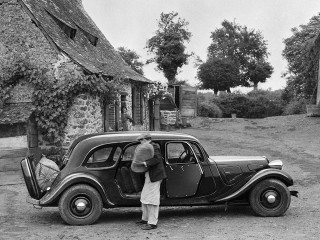 Woman car house thatched roof - movie still frame free wallpaper