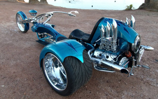 Blue motorcycle chrome engine desert - a blue motorcycle free wallpaper