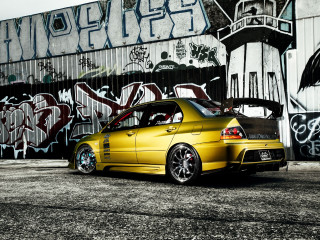 Yellow car graffiti wall bird - a graffiti free wallpaper