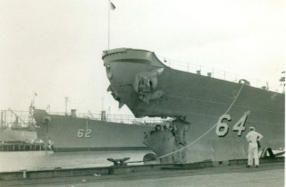 Large ship dock man military - a man free wallpaper