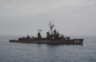Large ship water shore boat - top of a body free wallpaper