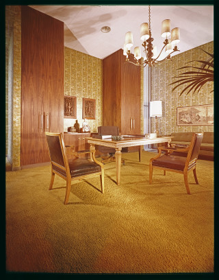 Room table interior furniture lighting 2 - free retro wallpaper